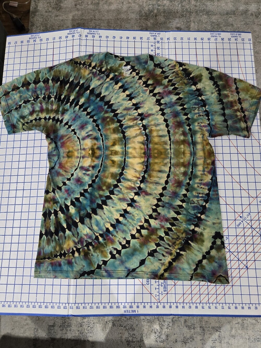 Reverse Tie-Dye Short Sleeve Tee - Multicolor